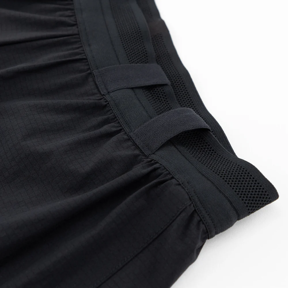 APEX26 Women's Race Short - BLACK EDITION - Image 7