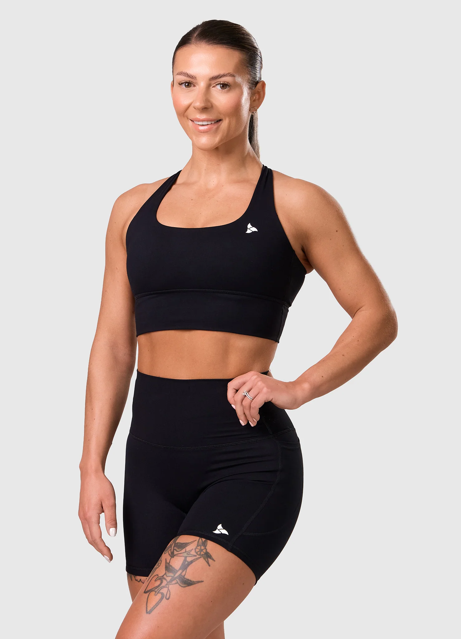 ROXI 6" Shorts BLACK EDITION - Image 4